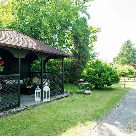 Rodzinna Przystan Nad Jeziorakiem Apartmán *